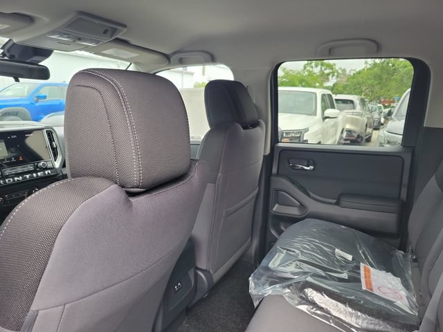 New 2026 Nissan Frontier SV w/ Tow Package AWD/4WD image 8