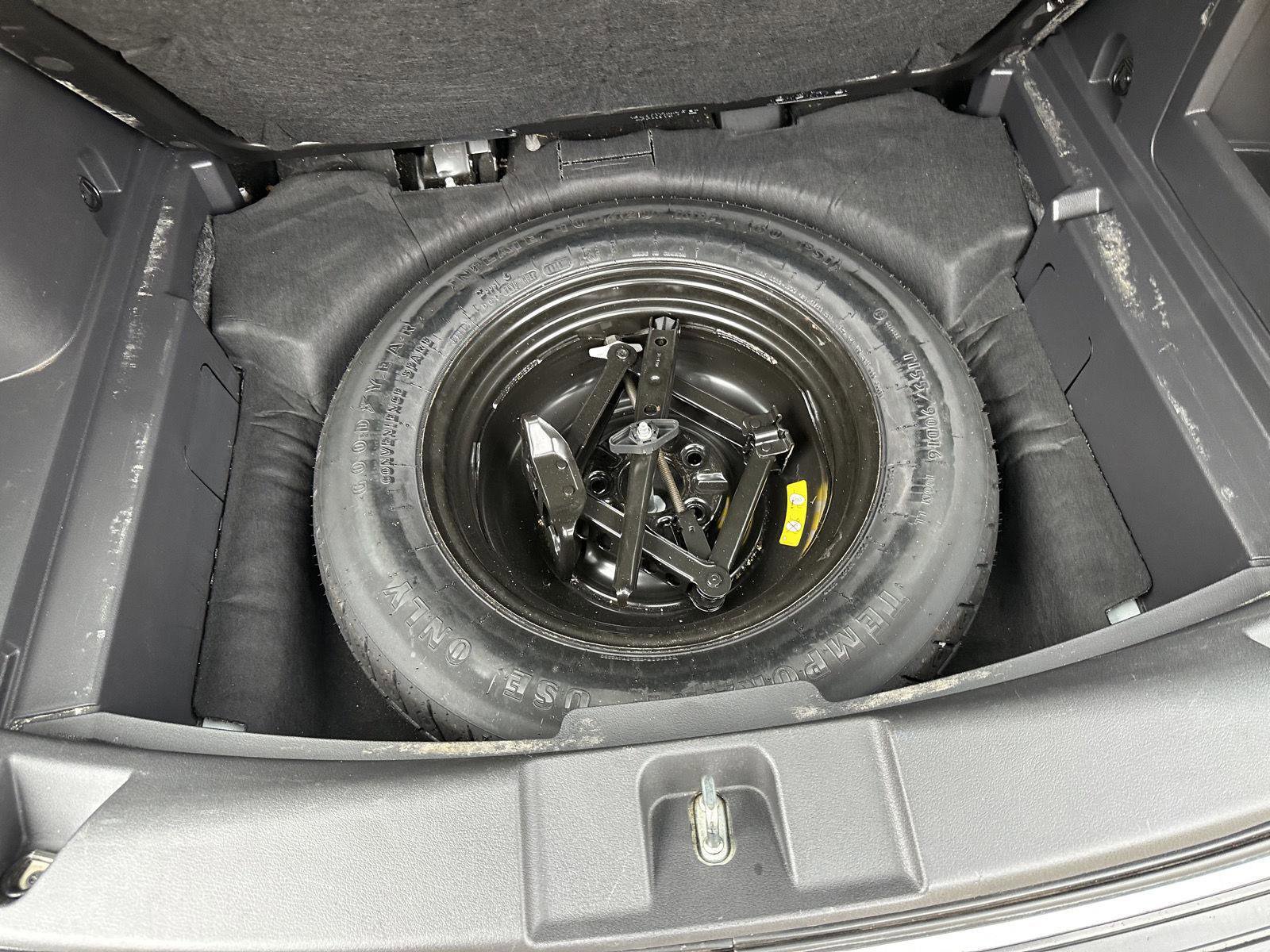 Used 2014 Jeep Patriot Latitude image 25