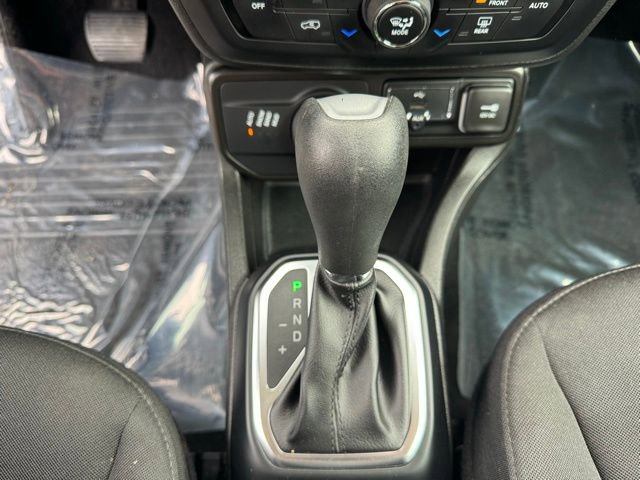 Used 2023 Jeep Renegade Latitude image 15