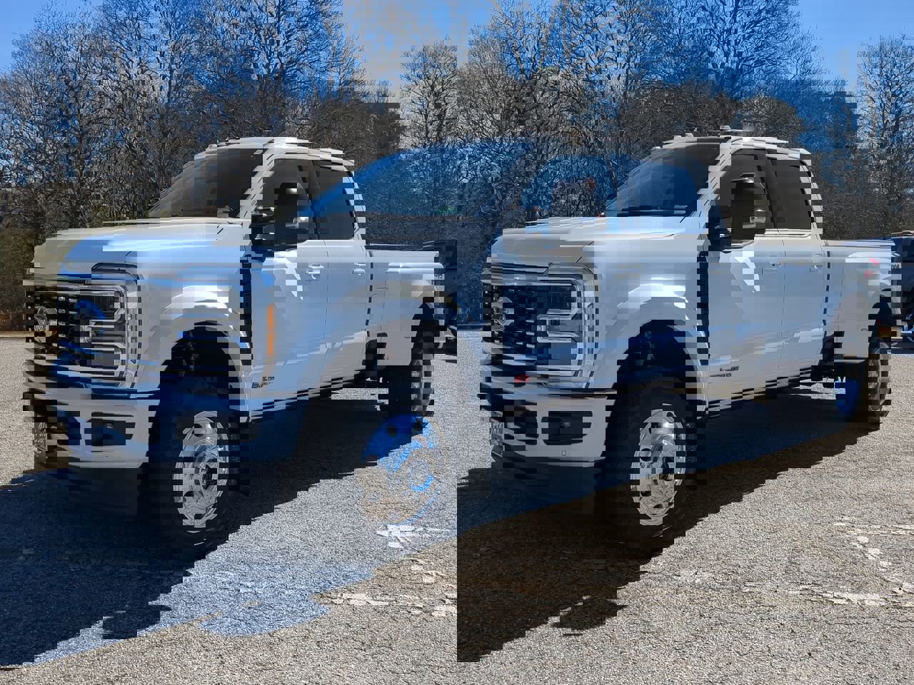 Certified 2025 Ford F450 Platinum w/ FX4 Off-Road Package image 6