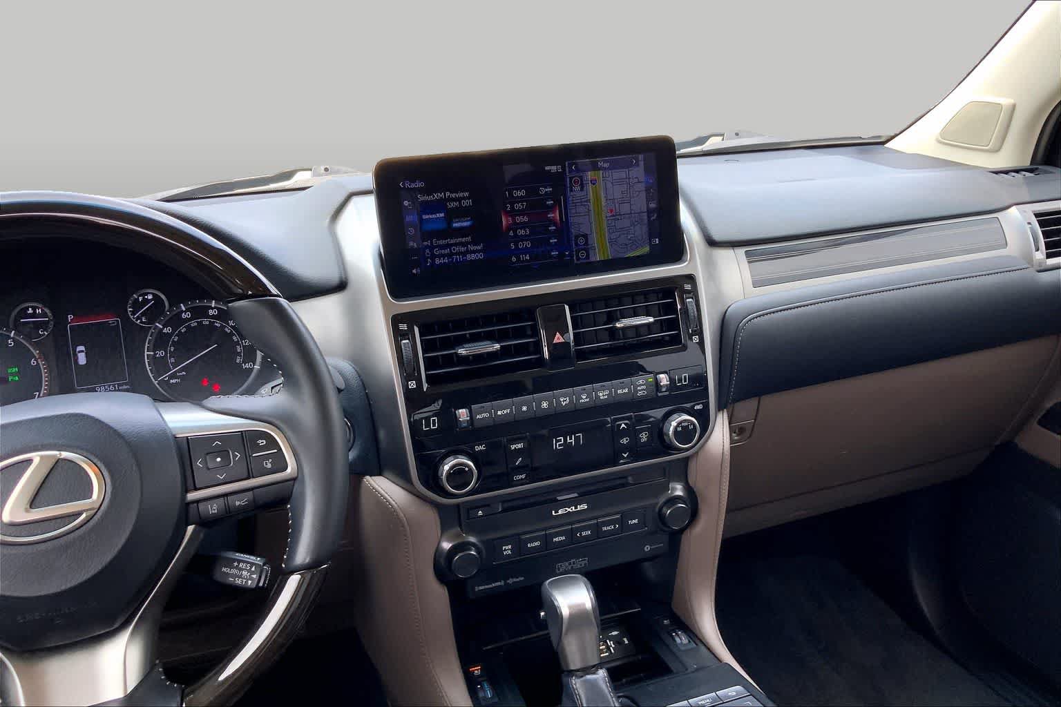 Used 2022 Lexus GX 460 Luxury w/ Sport Design Package AWD/4WD image 7
