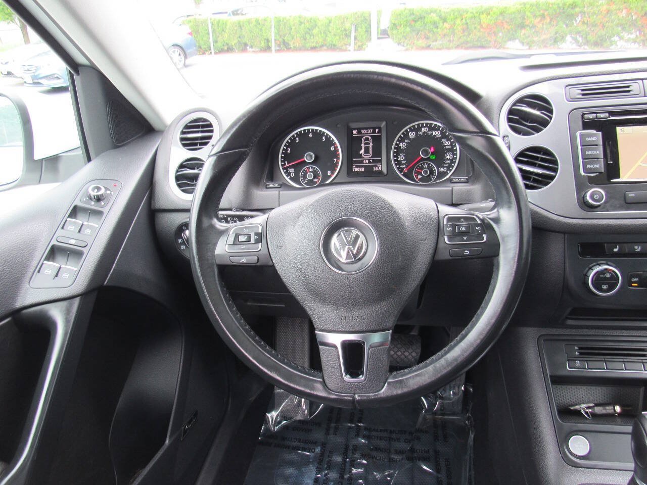 Used 2015 Volkswagen Tiguan SEL AWD/4WD image 20