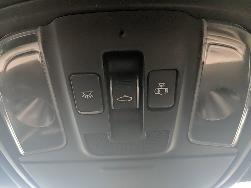 Used 2018 Kia Stinger GT2 image 31