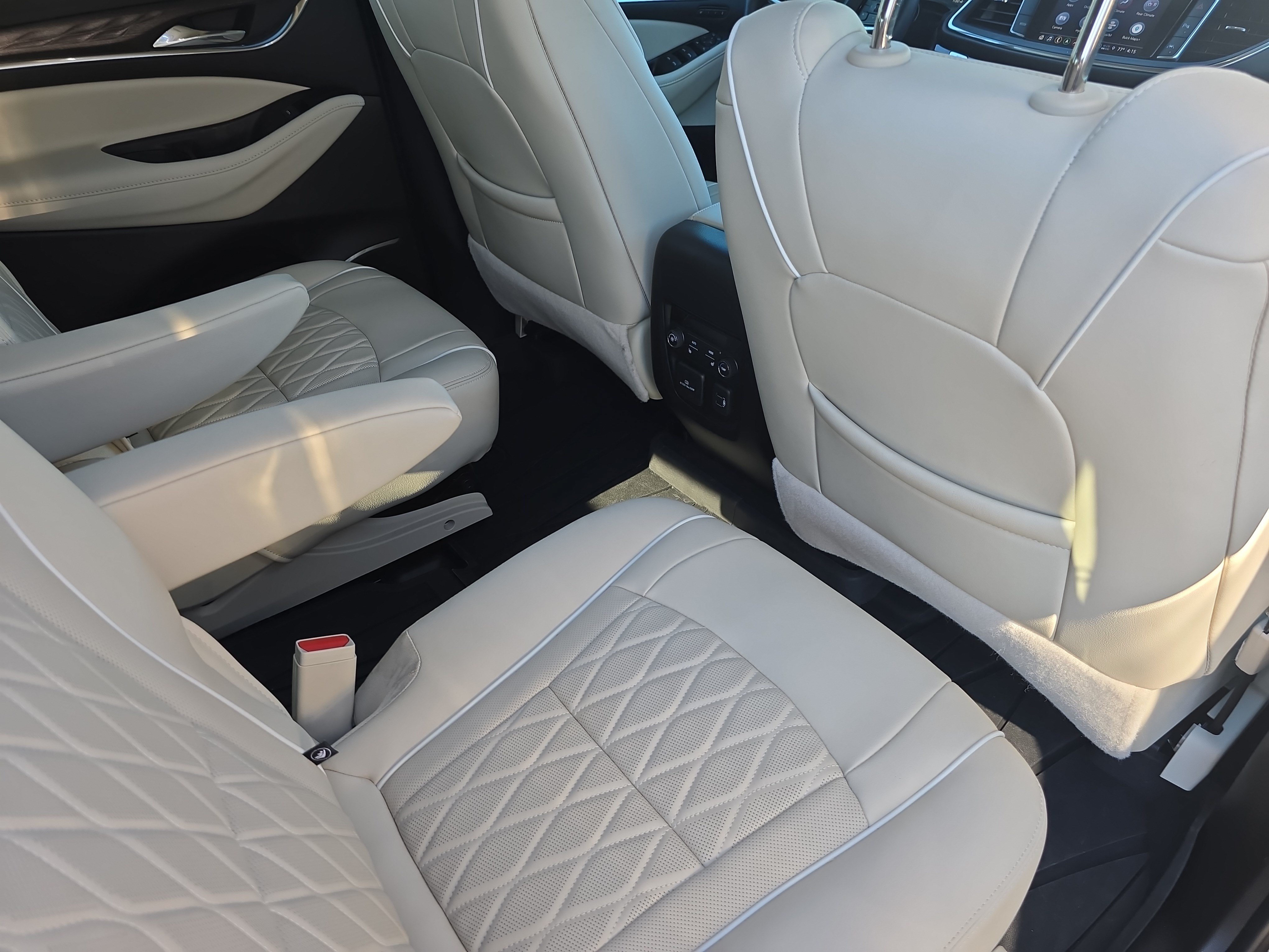 Used 2024 Buick Enclave Avenir w/ Avenir Technology Package FWD image 11
