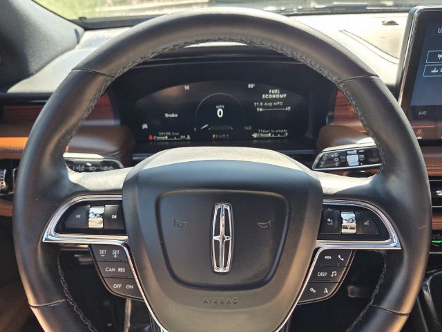 Used 2022 Lincoln Nautilus Reserve FWD image 28