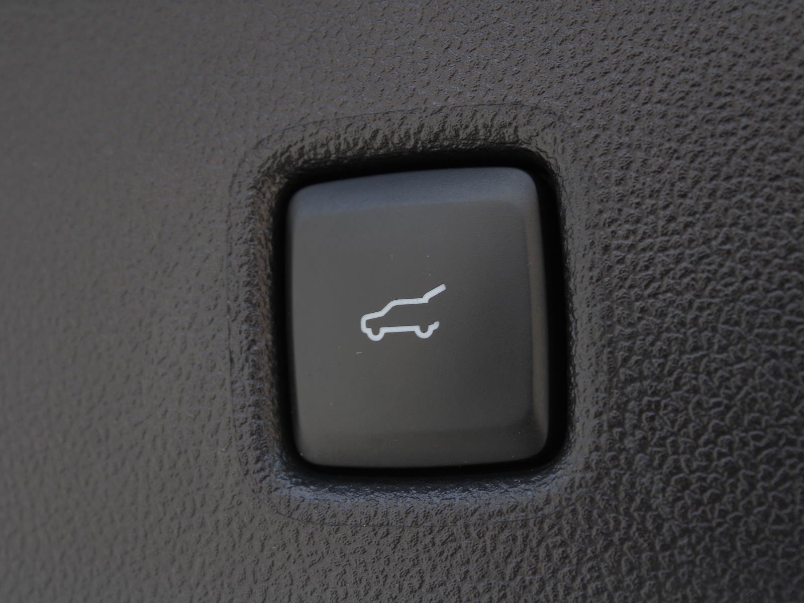 Used 2025 Ford Escape ST-Line Select AWD/4WD image 10