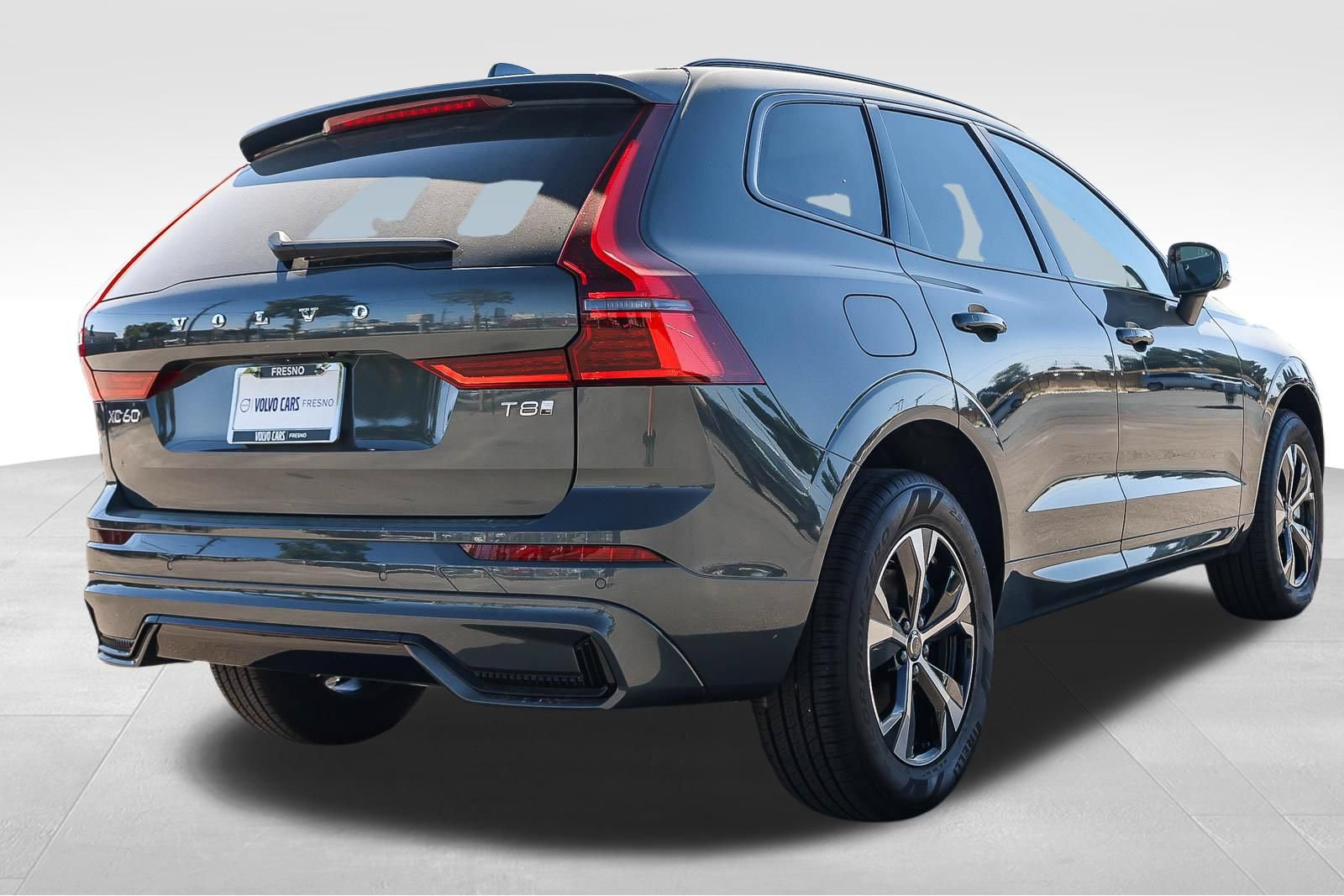 New 2026 Volvo XC60 T8 Core w/ Climate Package AWD/4WD image 5