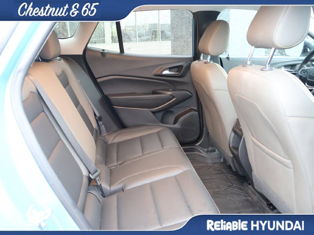 Used 2025 Chevrolet Trax ACTIV w/ Driver Confidence Package FWD image 12