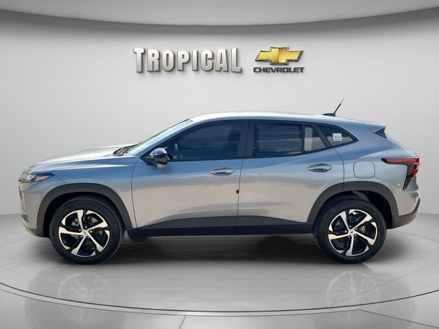 New 2026 Chevrolet Trax RS w/ Driver Confidence Package FWD image 2