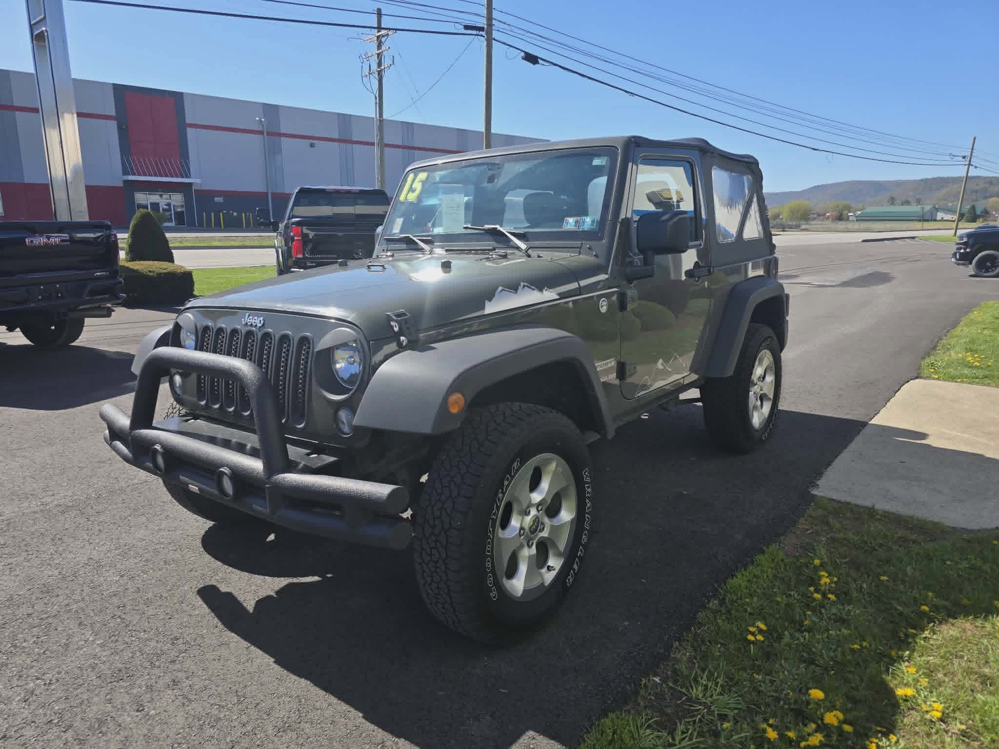Used 2015 Jeep Wrangler Sport AWD/4WD image 7