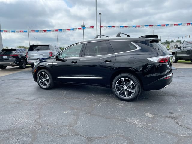 Certified 2022 Buick Enclave Essence w/ Sport Touring Edition FWD image 3