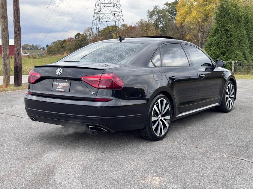 Used 2018 Volkswagen Passat 3.6 image 22