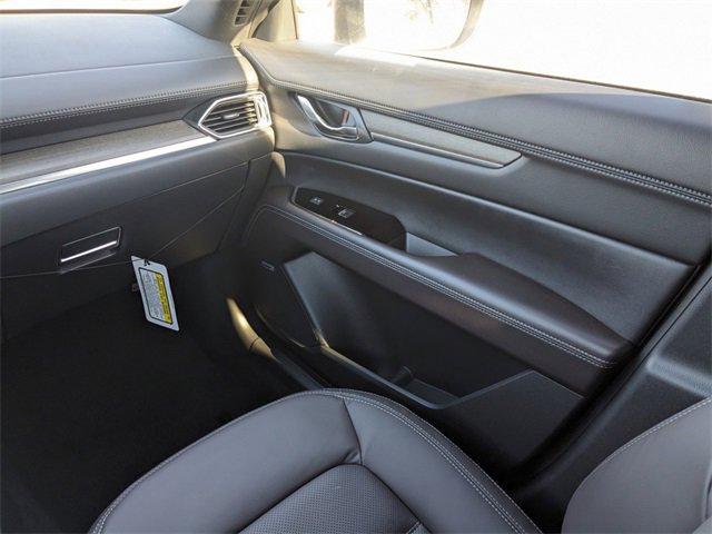 New 2025 MAZDA CX-5 Signature image 18