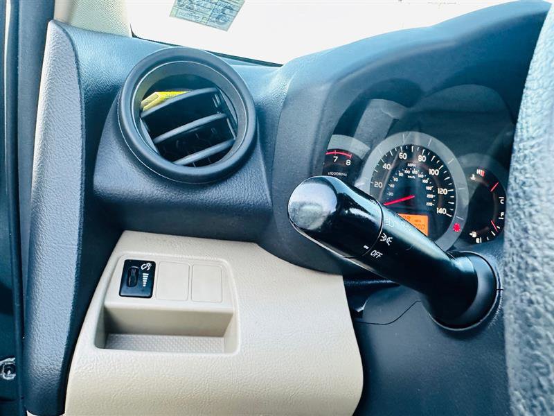 Used 2012 Toyota RAV4 4WD image 37