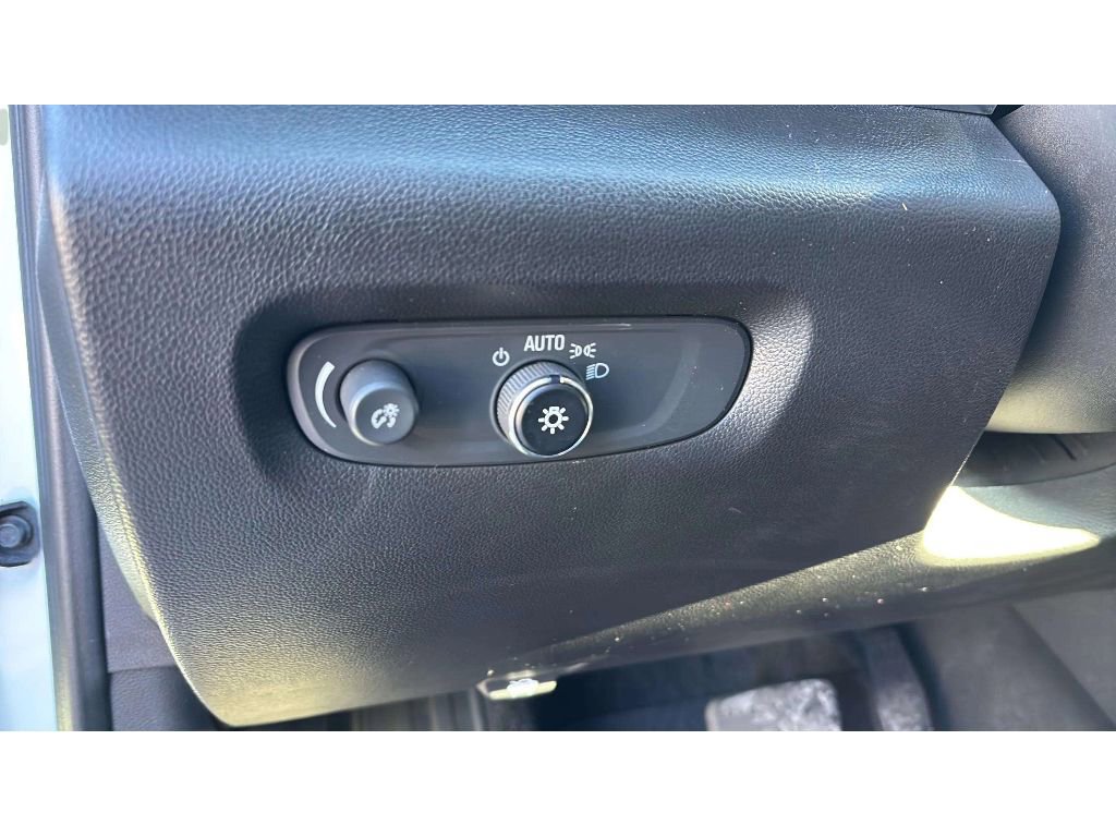 Used 2023 Chevrolet Traverse RS w/ LPO, Floor Liner Package image 22