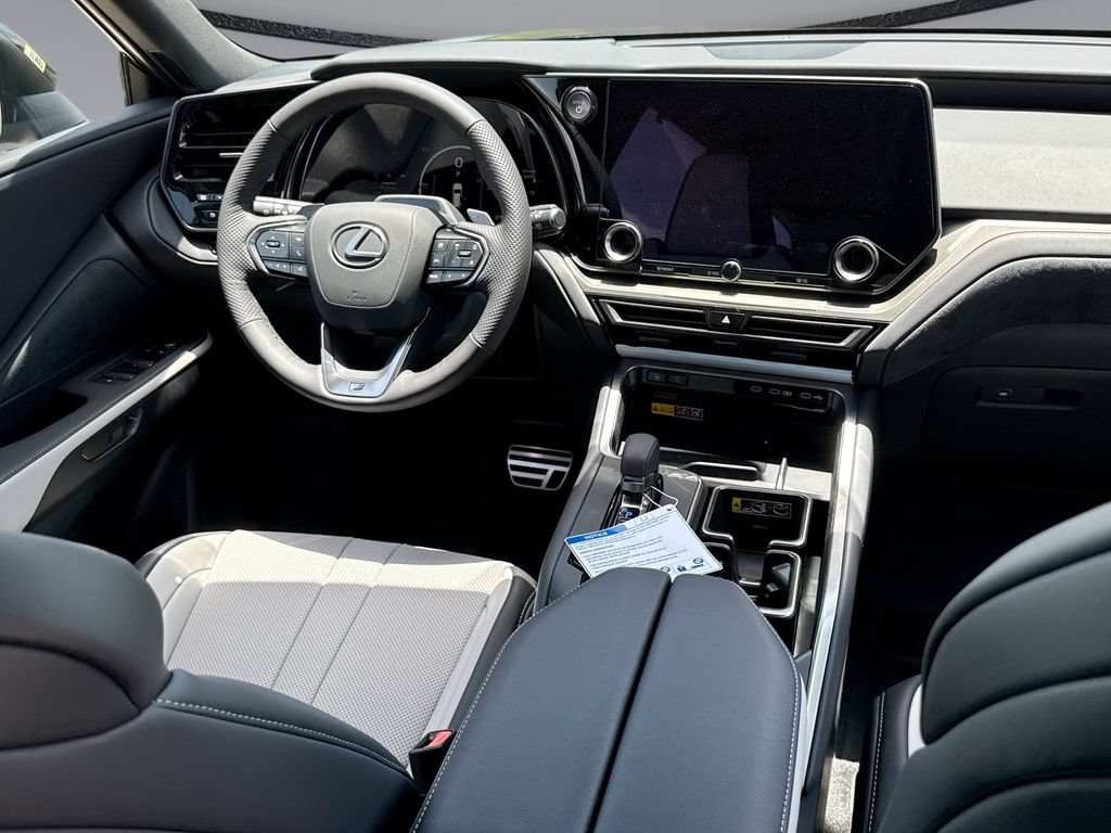 New 2026 Lexus TX 500h AWD image 19