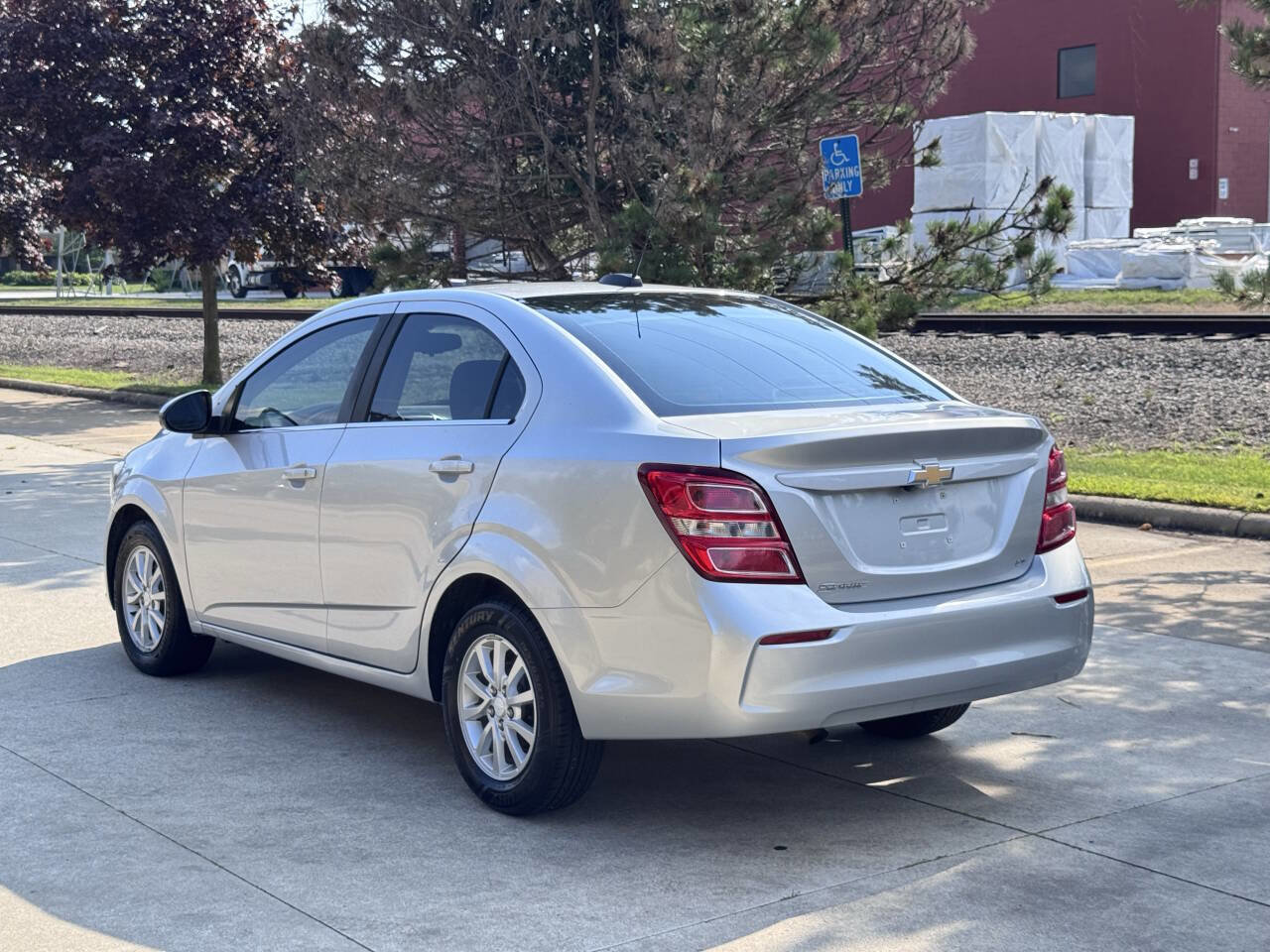 Used 2020 Chevrolet Sonic LT image 5