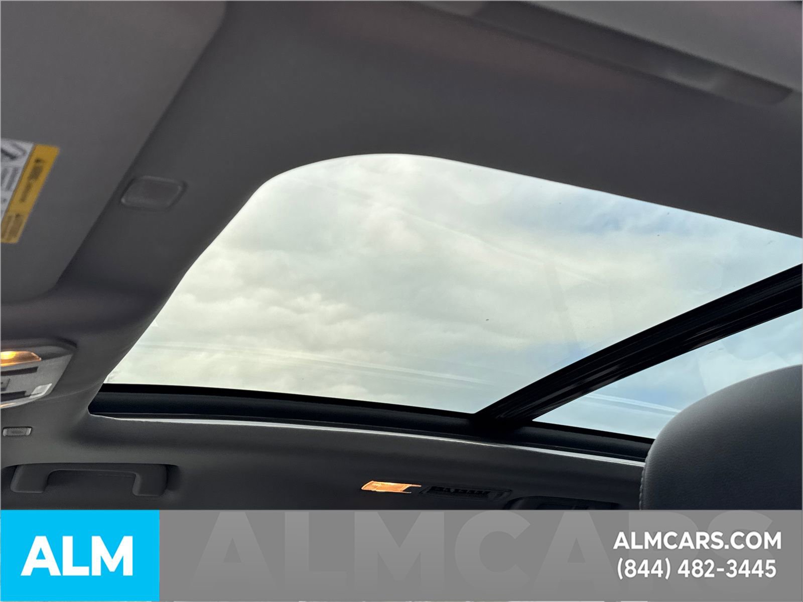 Used 2024 Toyota Highlander Limited image 42