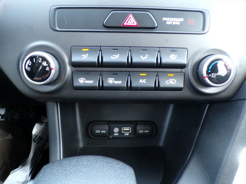 Used 2017 Kia Sportage LX FWD image 29