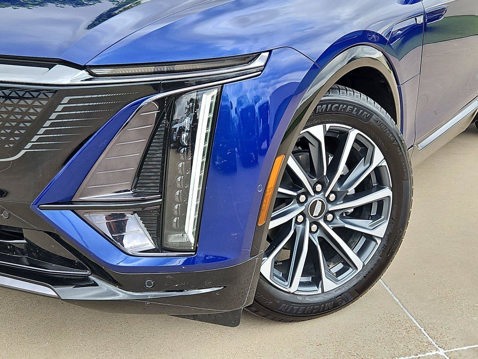 Certified 2024 Cadillac Lyriq Sport AWD/4WD image 7