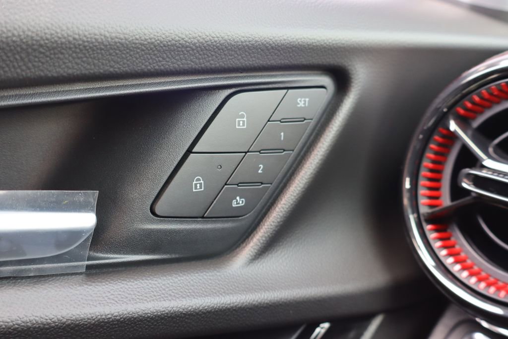New 2026 Chevrolet Equinox RS w/ Convenience Package III FWD image 17