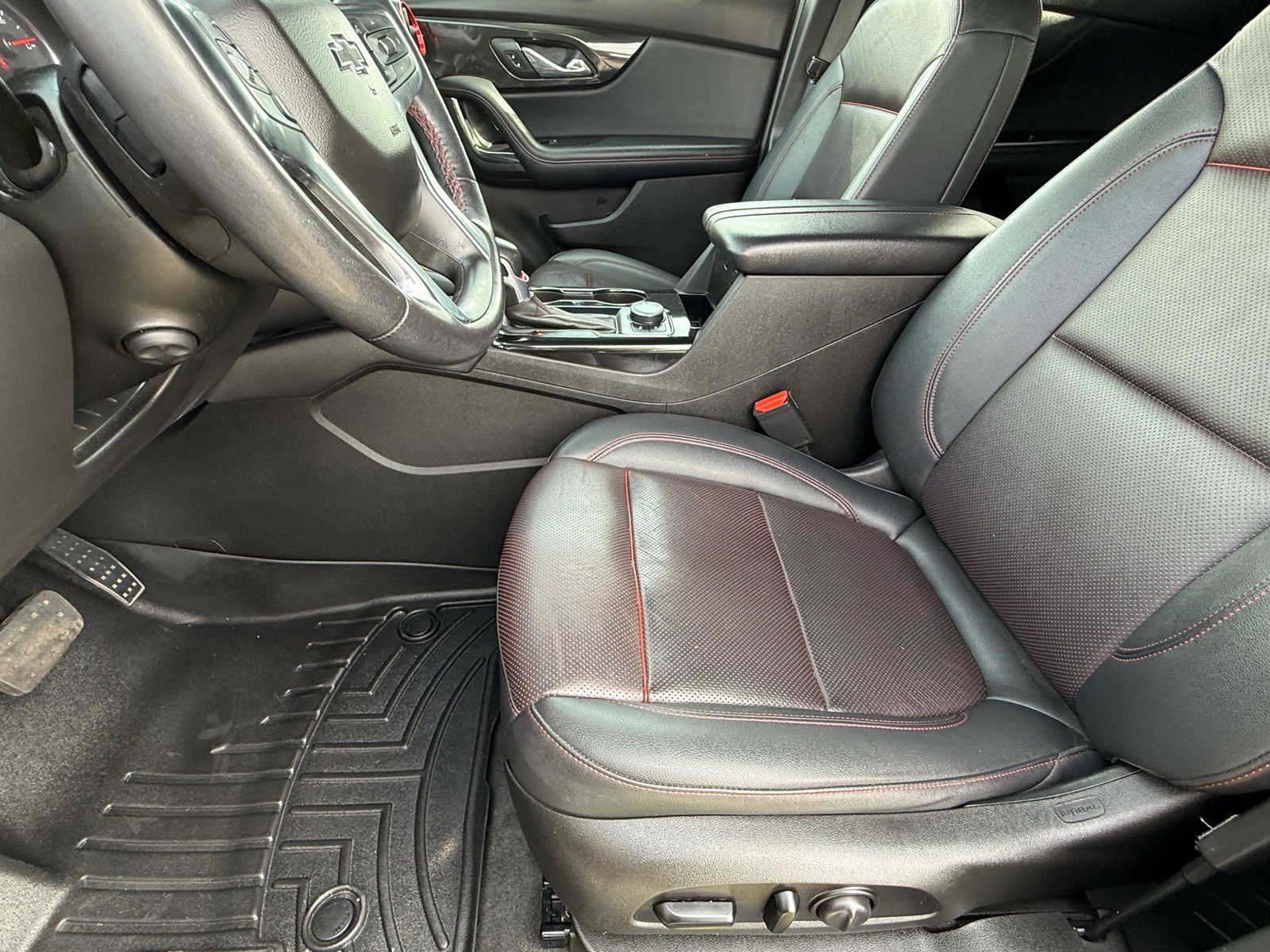 Used 2021 Chevrolet Blazer RS w/ Enhanced Convenience Package image 13