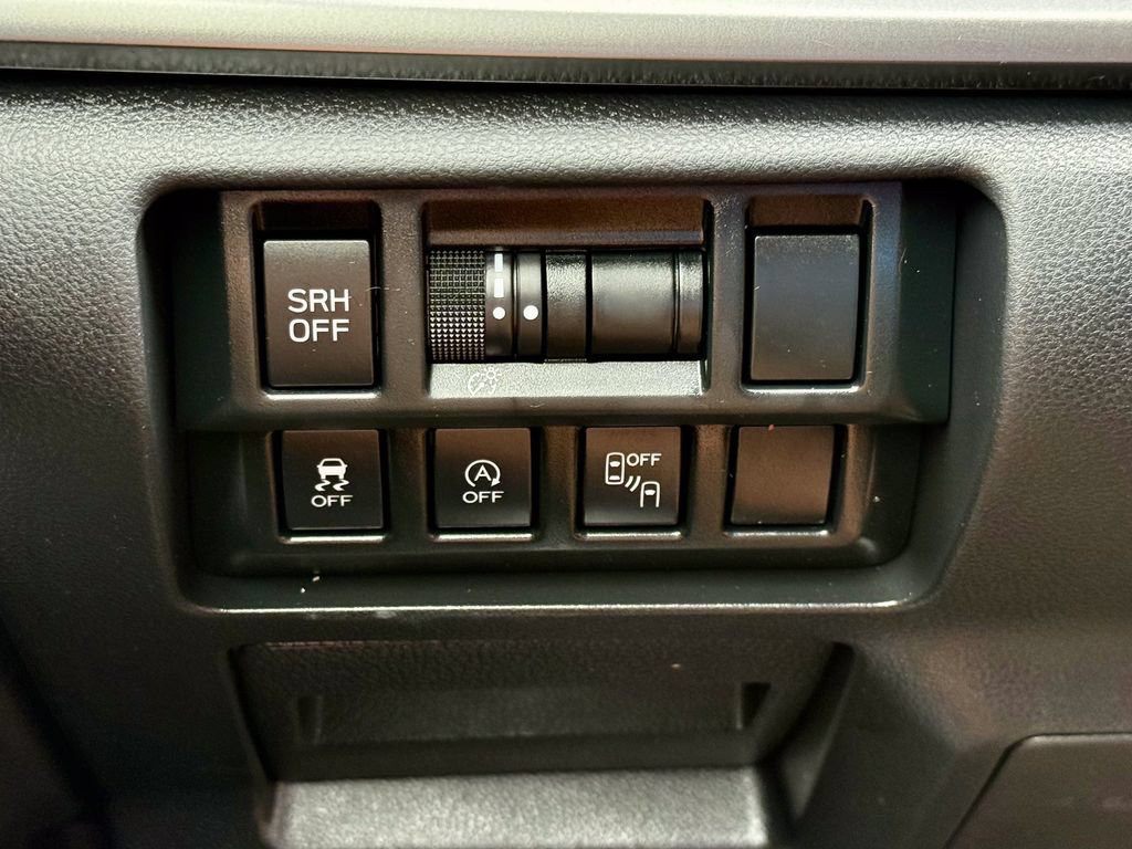 Used 2020 Subaru Crosstrek 2.0i Limited w/ Popular Package #3 AWD/4WD image 26
