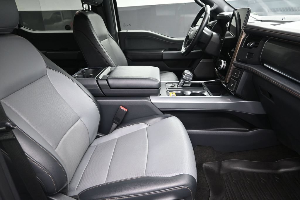 Used 2022 Ford F150 Lightning Lariat AWD/4WD image 39