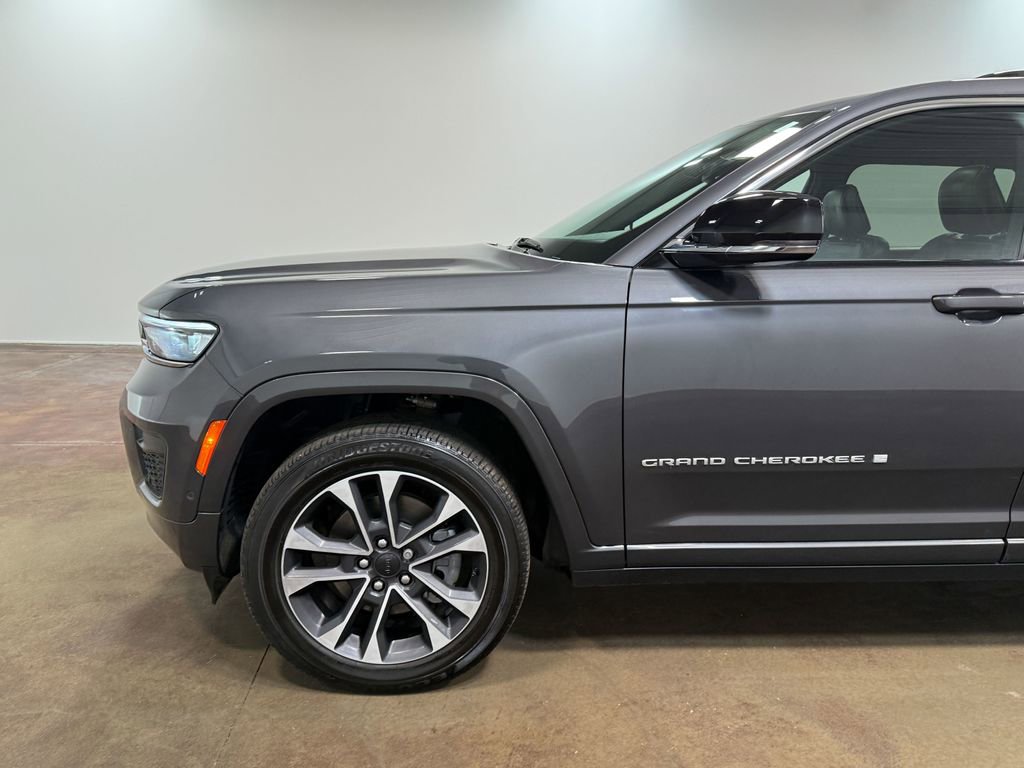 Used 2024 Jeep Grand Cherokee L Overland w/ Trailer Tow Package image 38