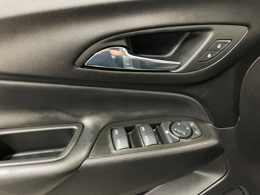 Certified 2024 Chevrolet Equinox LT w/ LPO, Floor Liner Package FWD image 25