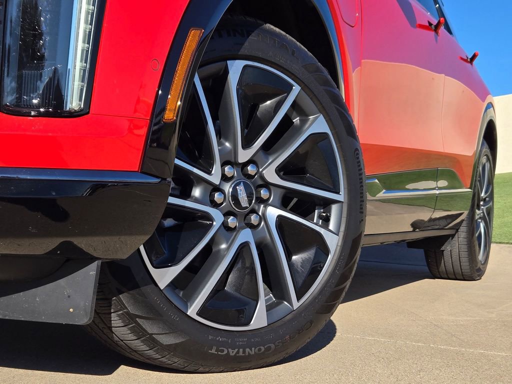 New 2025 Cadillac Optiq Sport 1 image 8