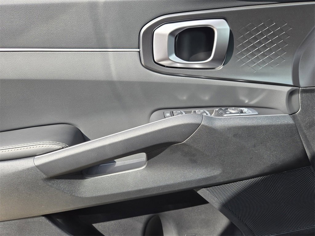 New 2026 Kia Sorento S w/ S Panoramic Sunroof Package image 24