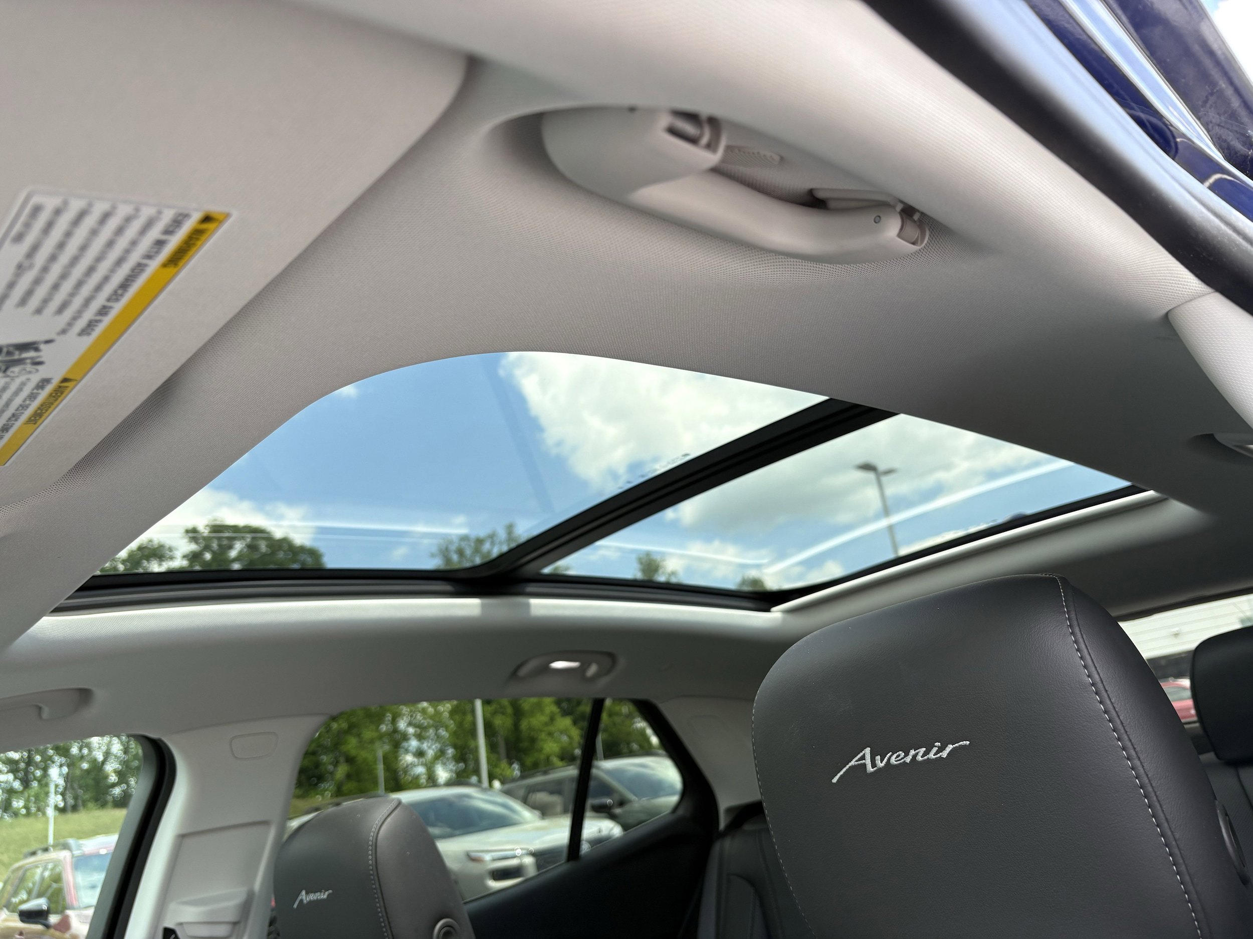 Used 2025 Buick Envision Avenir AWD/4WD image 27