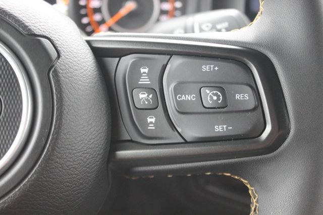 Used 2024 Jeep Wrangler Unlimited Sport AWD/4WD image 16