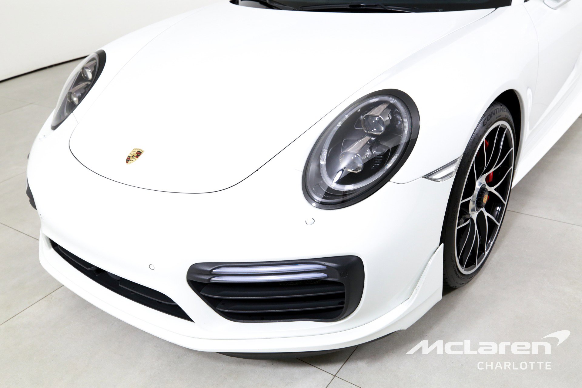 Used 2018 Porsche 911 Turbo S AWD/4WD image 32