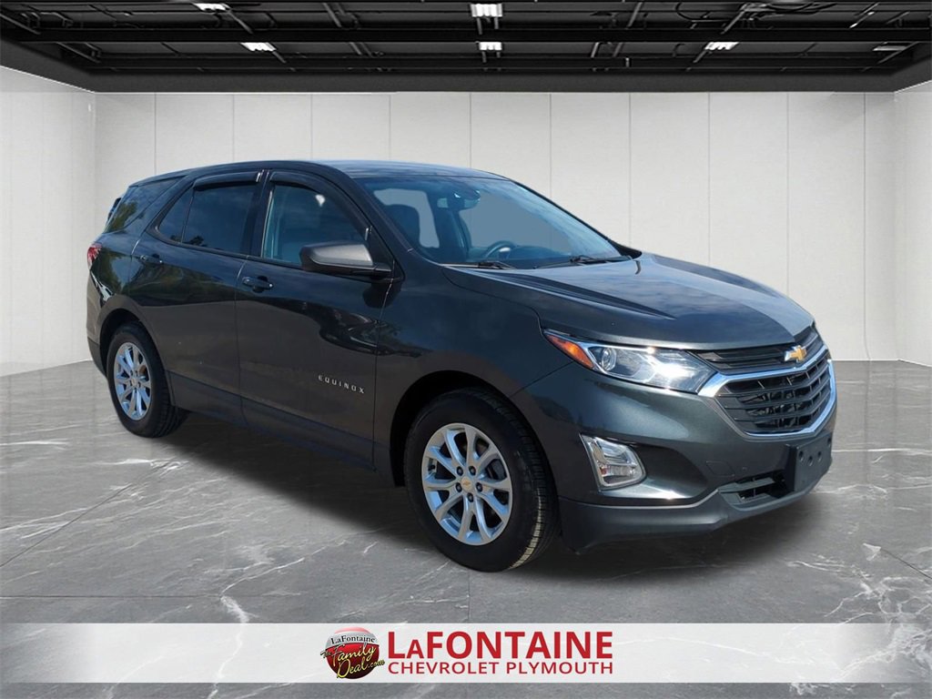 Used 2019 Chevrolet Equinox LS image 2
