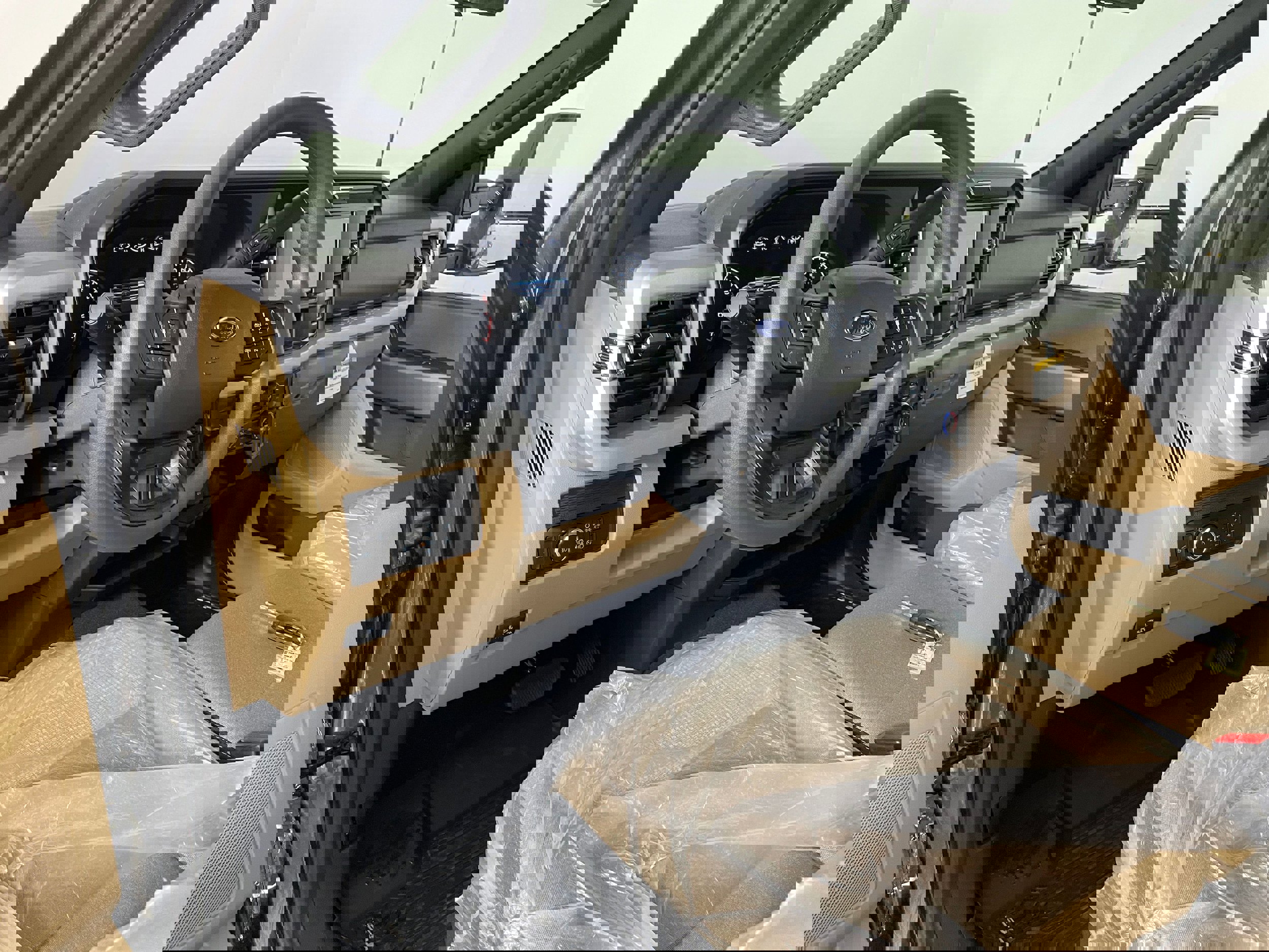 New 2026 Ford F350 XLT image 2