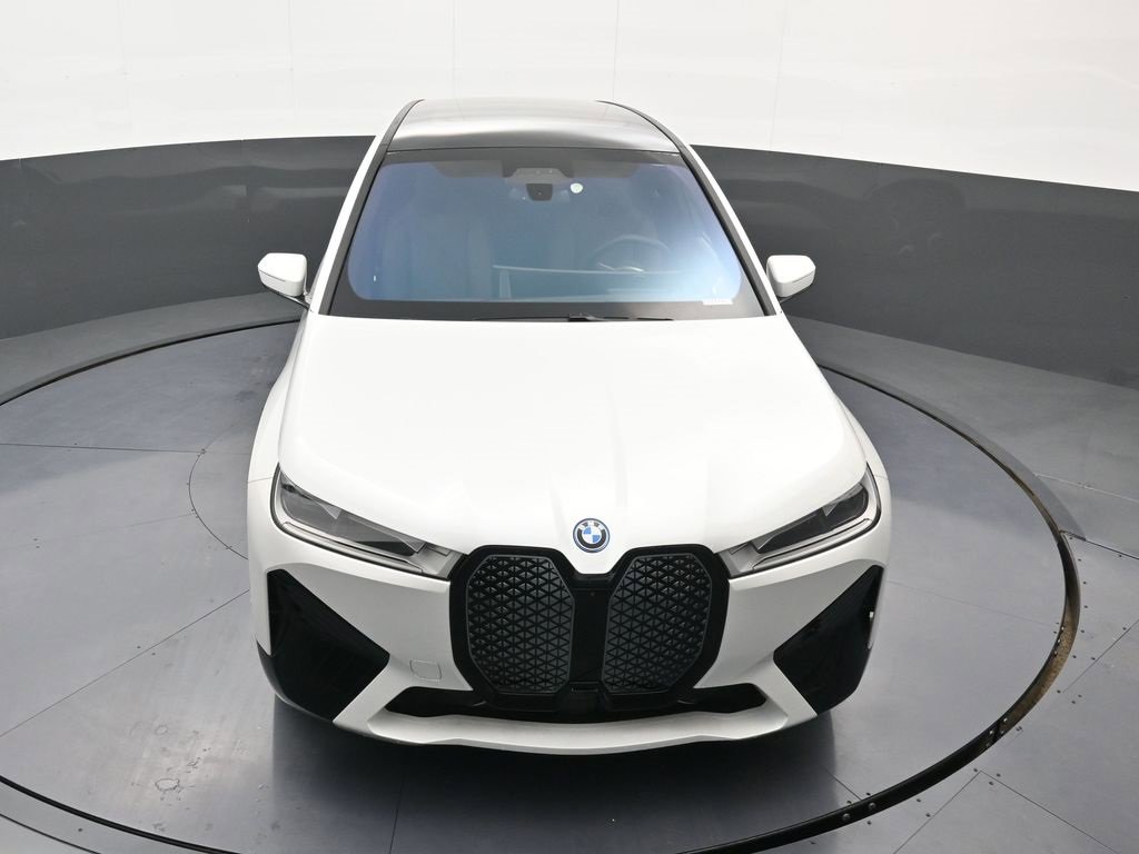 New 2025 BMW iX xDrive50 image 32