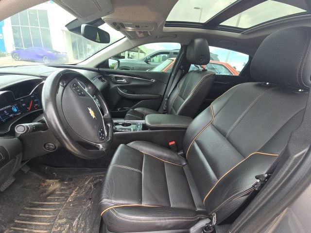 Used 2018 Chevrolet Impala Premier w/ Premier Confidence Package FWD image 4