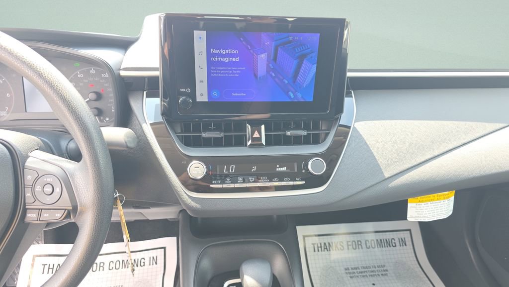 Used 2025 Toyota Corolla LE image 22