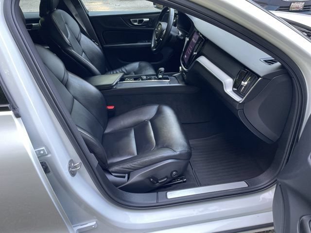 Certified 2023 Volvo S60 B5 Plus w/ Climate Package AWD/4WD image 13