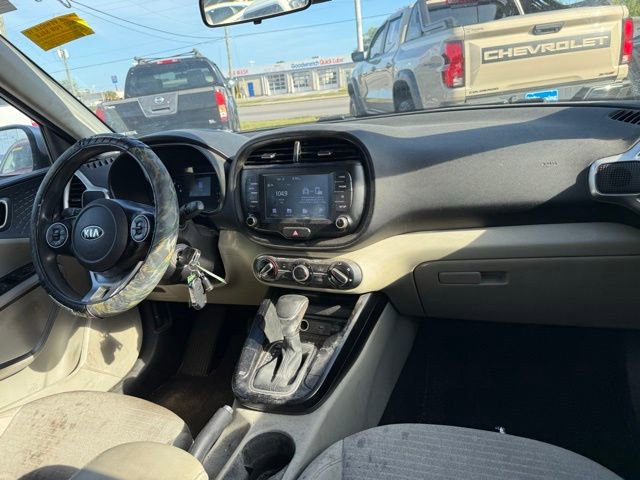 Used 2020 Kia Soul S image 22