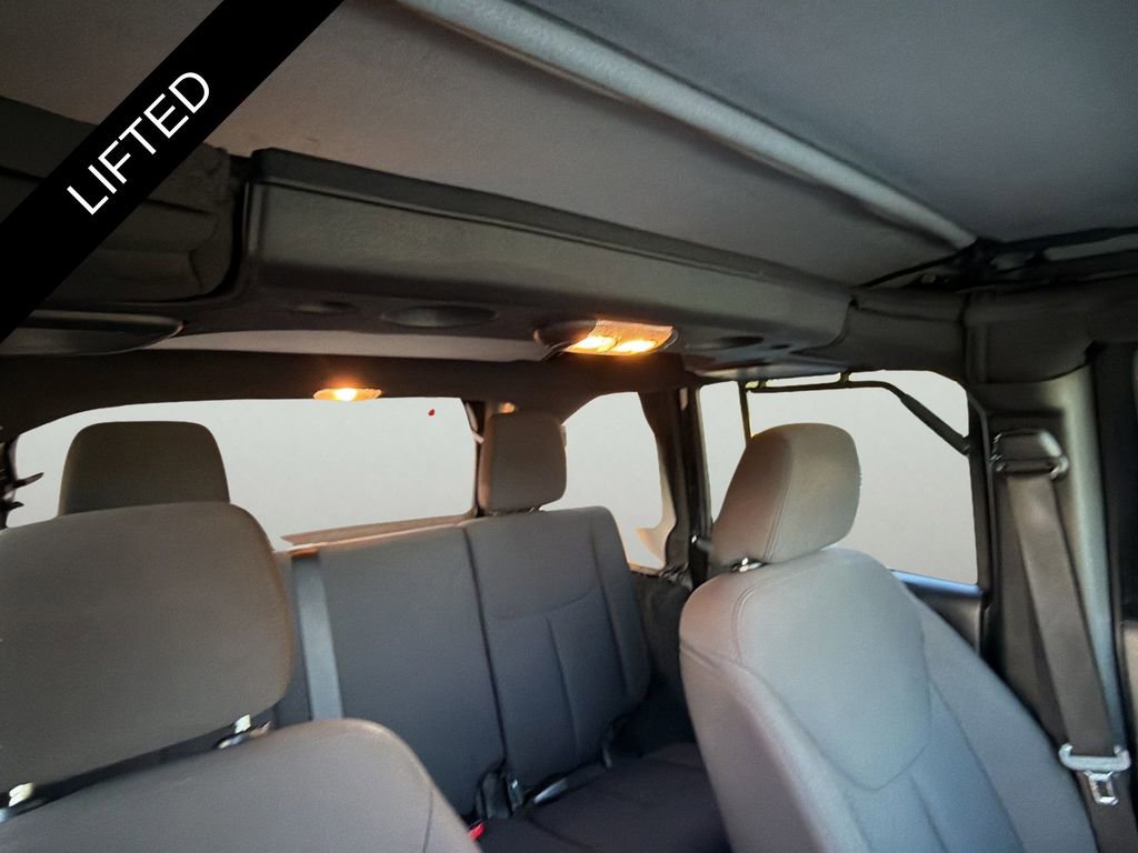 Used 2018 Jeep Wrangler Unlimited Sport S image 52