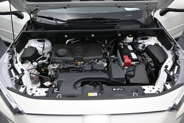 Used 2022 Toyota RAV4 XLE Premium AWD/4WD image 19