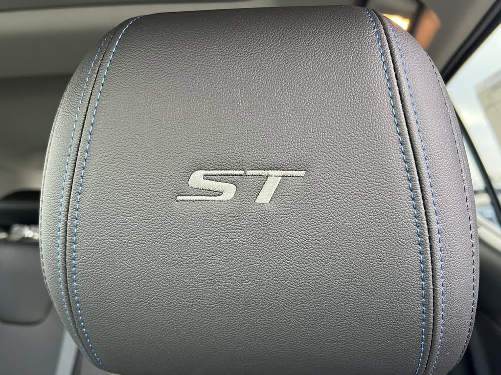 New 2026 Buick Encore GX Sport Touring w/ Comfort Package image 13