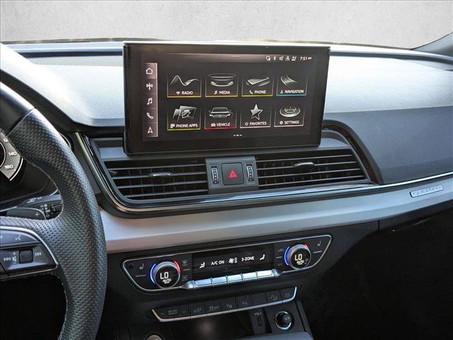 Used 2023 Audi Q5 e Prestige AWD/4WD image 14