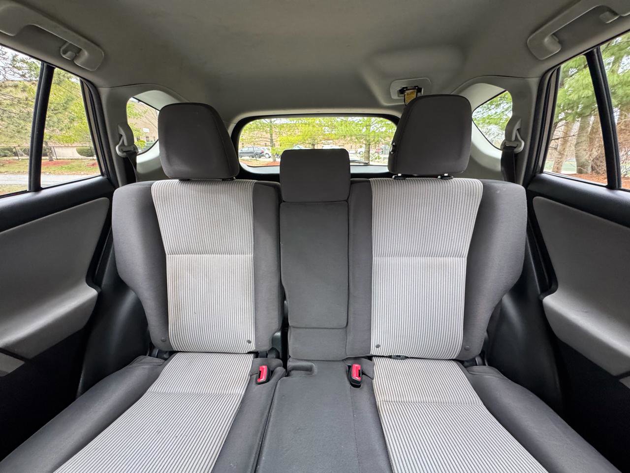 Used 2015 Toyota RAV4 LE image 13