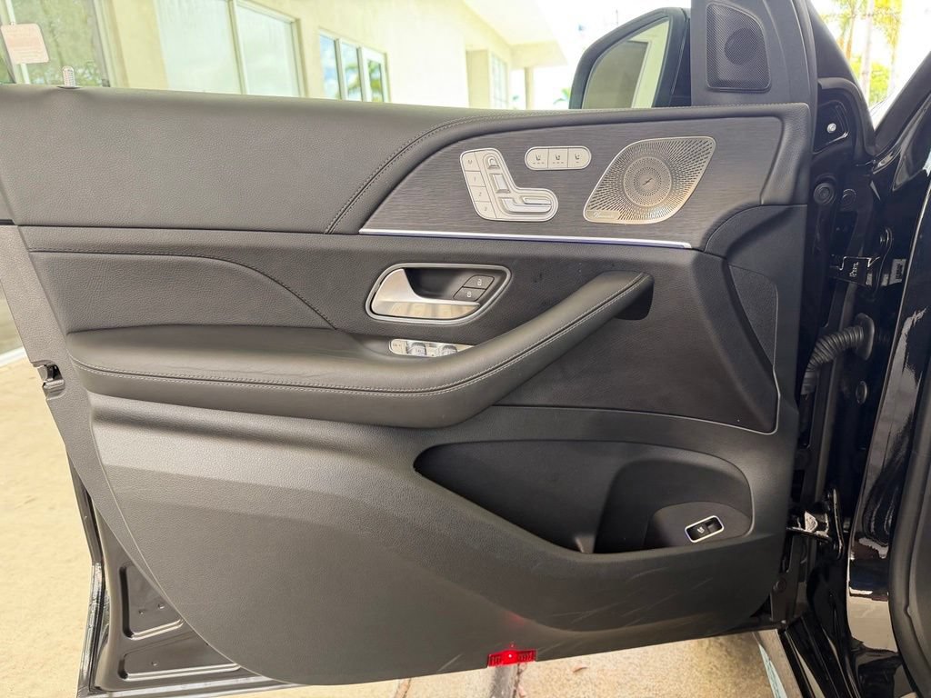 Used 2026 Mercedes-Benz GLE 53 AMG 4MATIC image 39