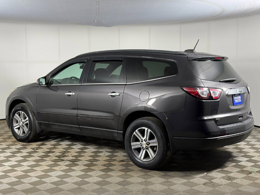 Used 2016 Chevrolet Traverse LT w/ Traveler's Package image 7