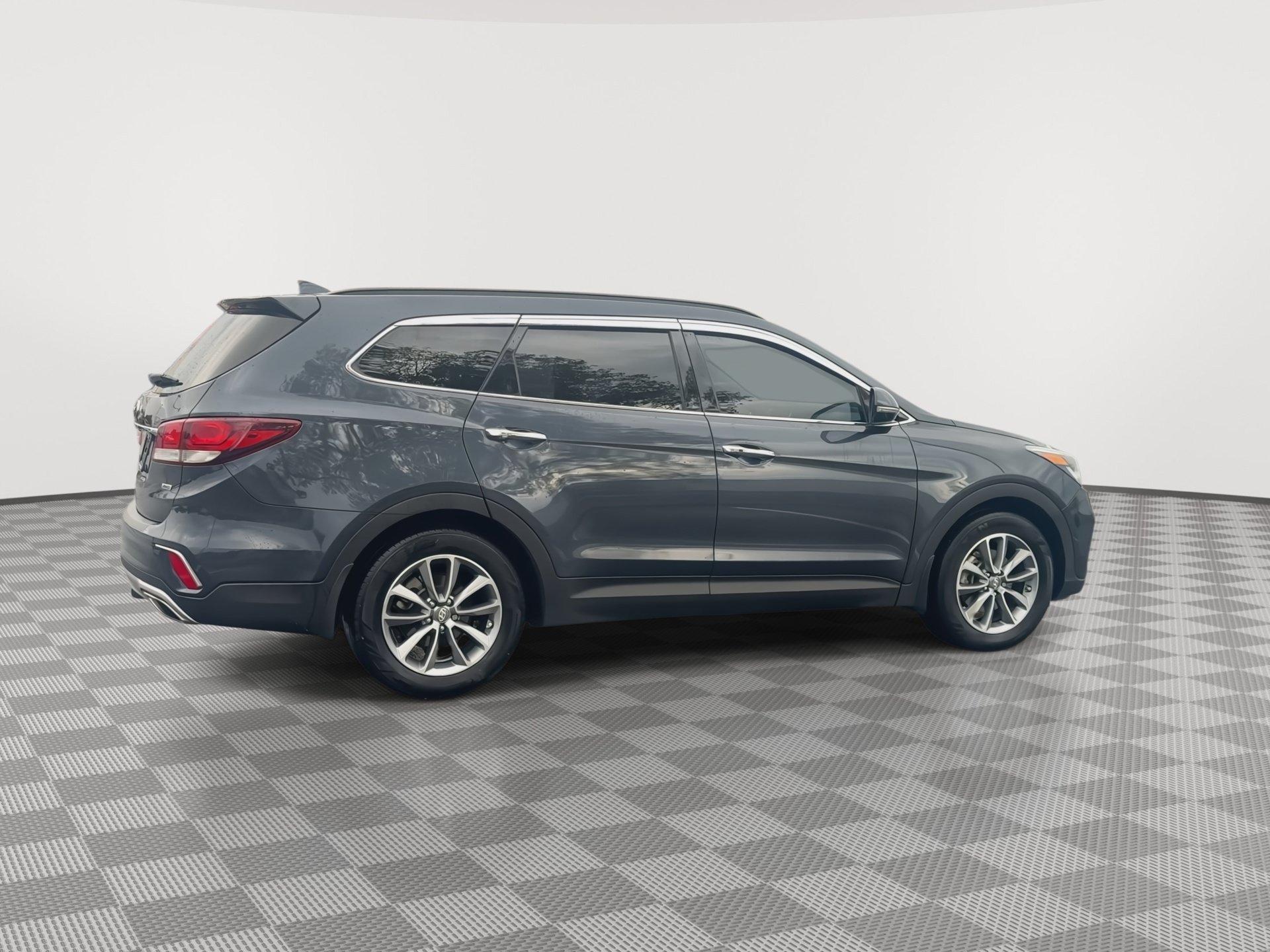 Used 2018 Hyundai Santa Fe SE w/ SE Premium Package 02 AWD/4WD image 9